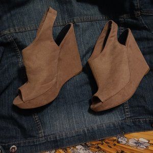 Carlos Santana Platform Wedge Slingbacks